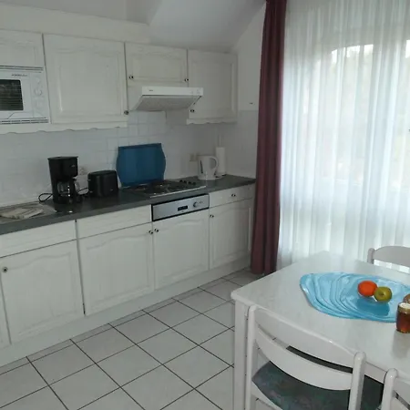 Haus Suedstrand _lipke Apartamento *